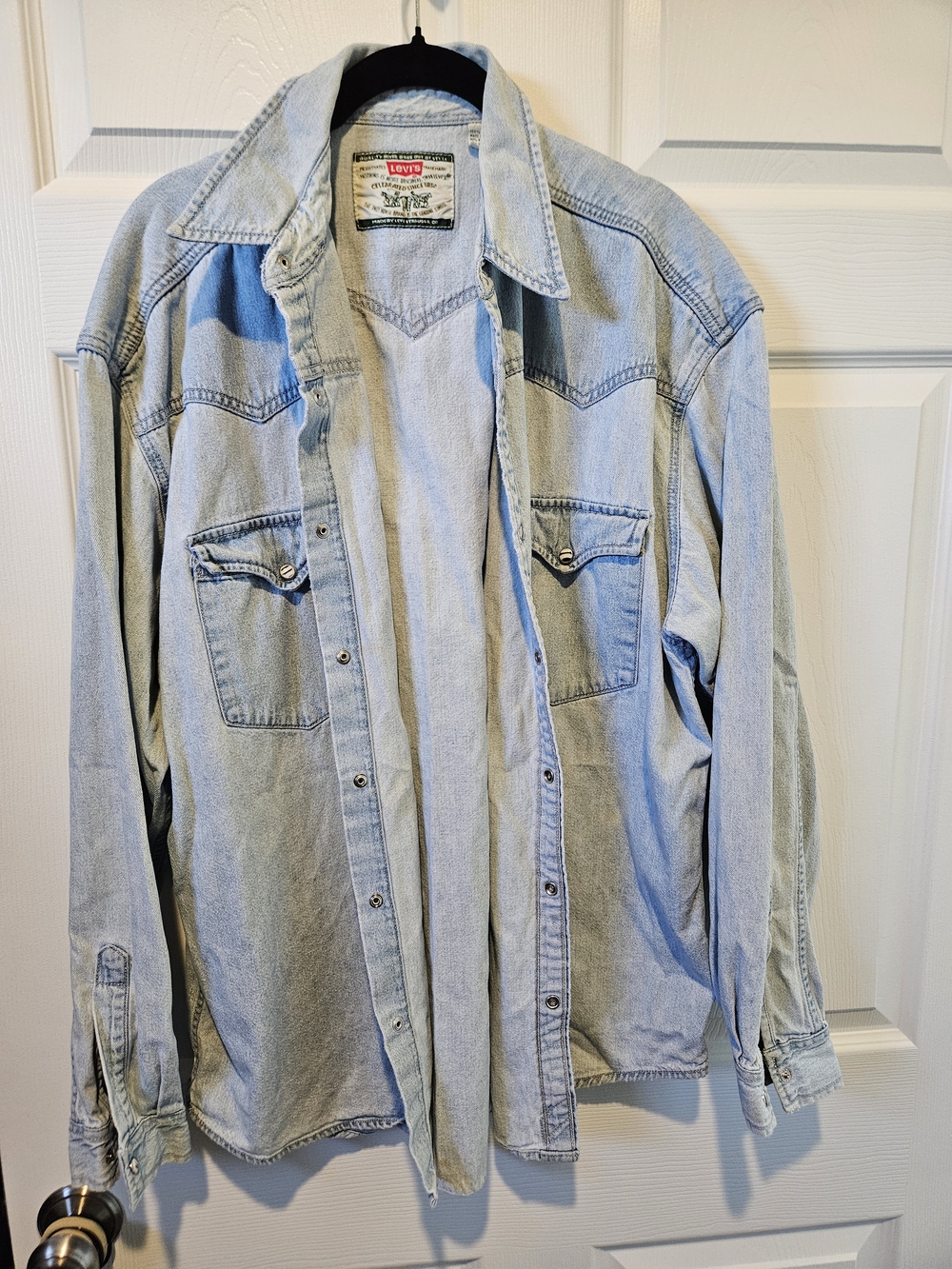 Levi's Light Wash Denim Shirt Jacket